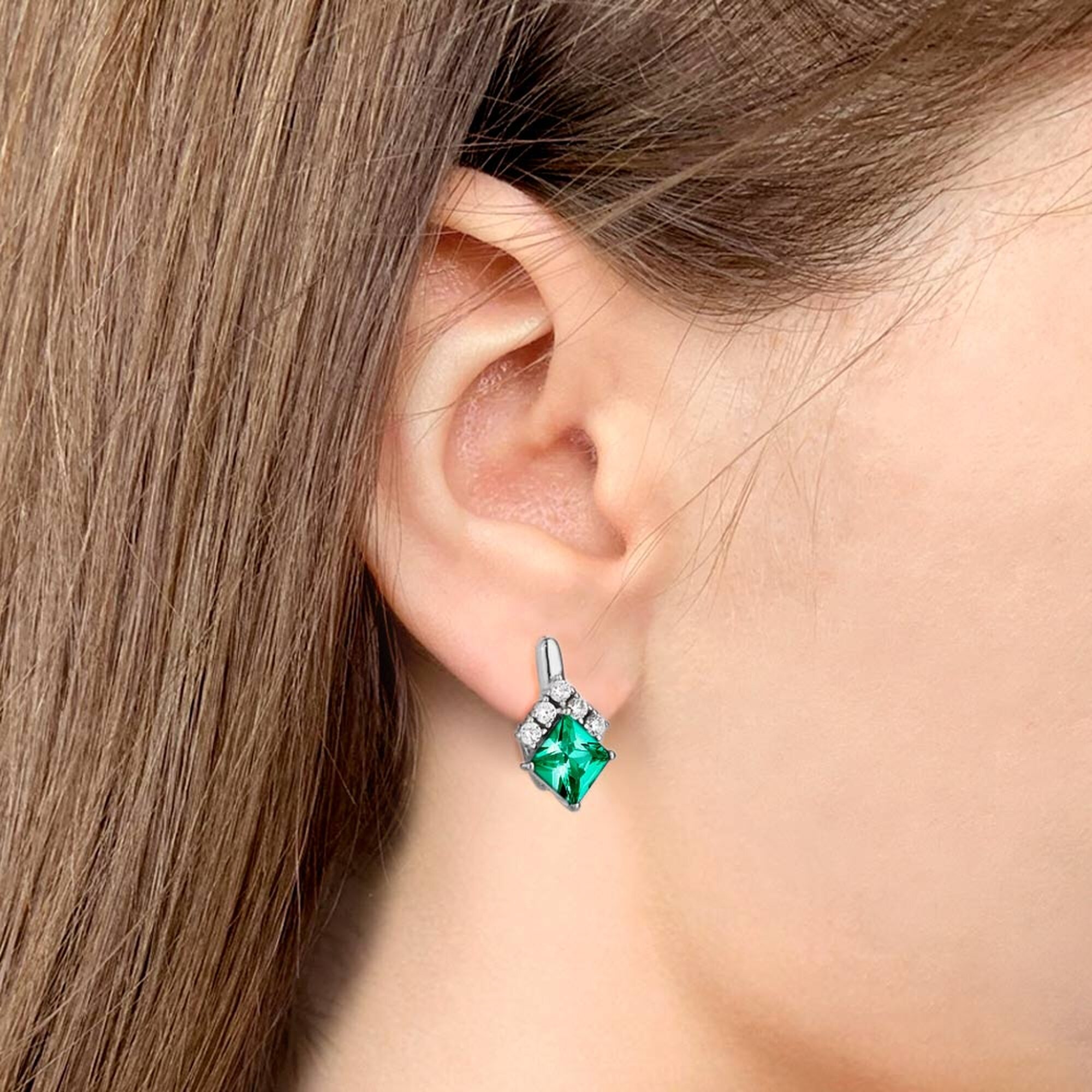 Серьги Diamant online, серебро, 925 проба, родирование, фианит, изумруд синтетический, длина 1.6 см, , зеленый — фото 1