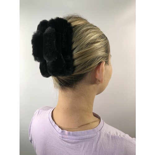 Краб для волос женский пушистый меховой мягкий большой черный