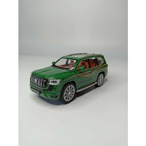 Коллекционная машинка игрушка металлическая Toyota Land Cruiser Prado для мальчиков масштабная модель 1:24 зеленый