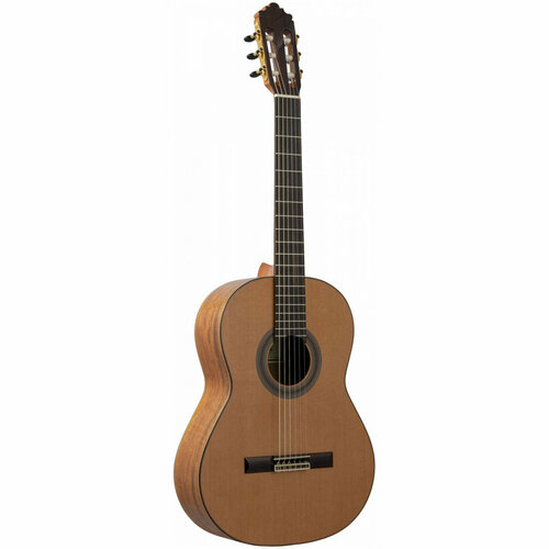 ALTAMIRA N500+ классическая гитара 4/4, верхняя дека массив кедра, корпус массив овангкол. Чехол