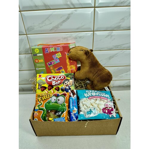 Подарочный набор детский, сюрприз бокс, домино детское, мягкая игрушка капибара 22 см, грибочки, мармелад, воздушное суфле, шоколад Babyfox