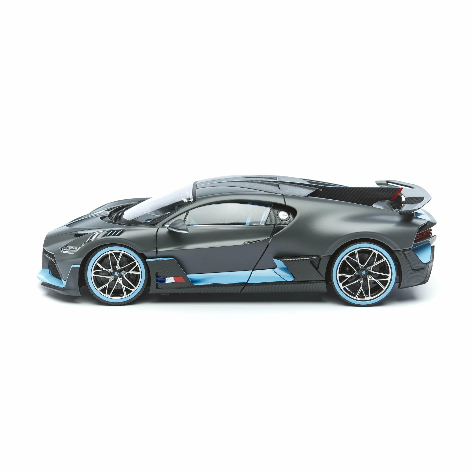 Bburago Коллекционная машинка 1:18 "Bugatti Divo", темно-серый - фото №13