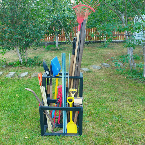 Изображение товара Держатель напольный для садового инвентаря и инструмента. Черный. GardenChef.