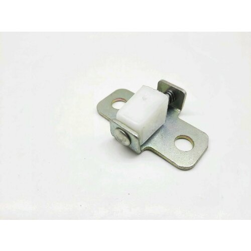 Ограничитель вертикального перемещения задней двери бабочка 399₽