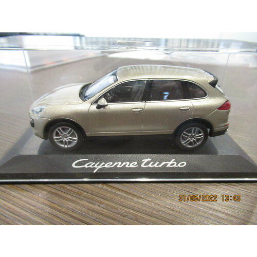 Модель автомобиля Cayenne Turbo E2 || 2015 Porsche WAP0200050E модель автомобиля porsche cayenne turbo e2 ii 1 43 scale