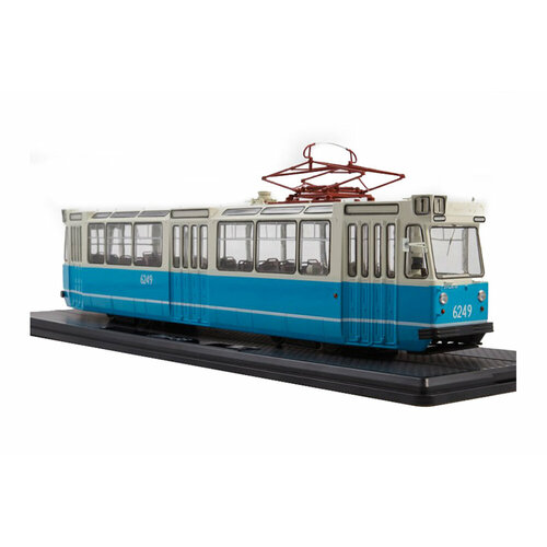 петербургский трамвай модель из картона масштаб 1 43 у605 Tram LM-68 (ussr russia) white/blue | трамвай ЛМ-68 бело-голубой