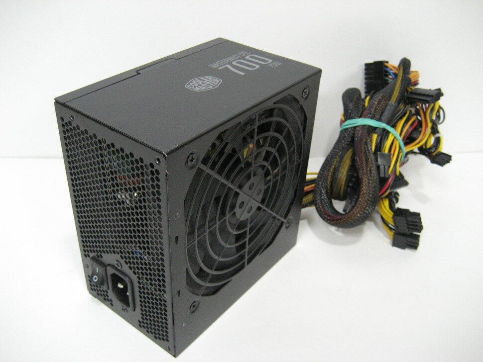 Блок питания Cooler Master MASTERWATT Lite 700W