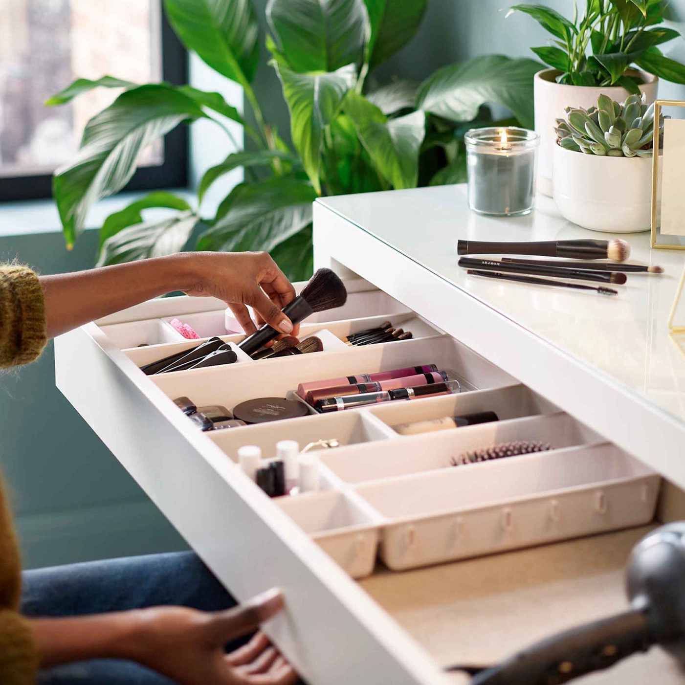 фото Органайзер-трансформер для косметики Joseph Joseph Viva, 12 ячеек