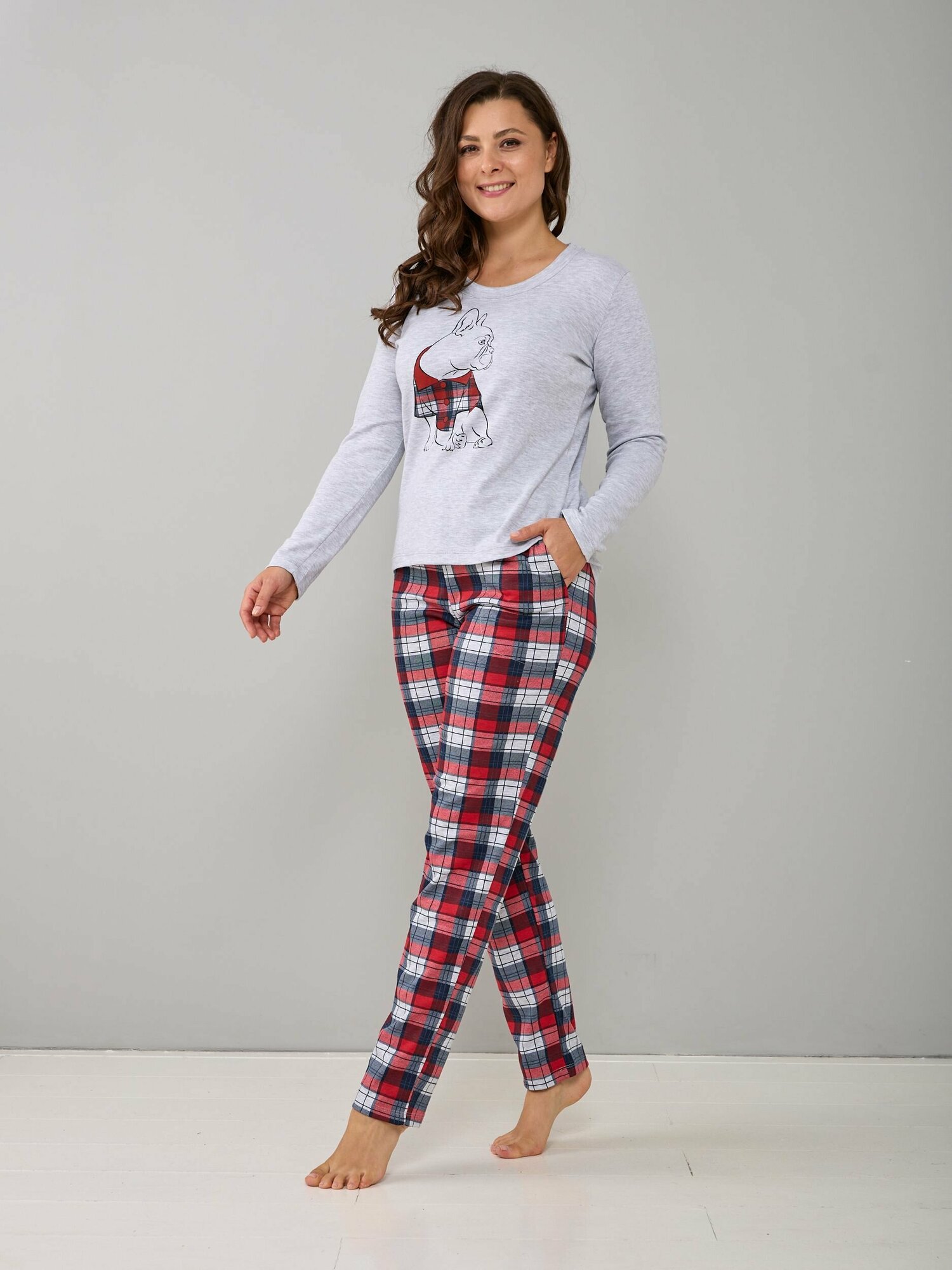 Женская домашняя пижама Алтекс со штанами в клеточку, размер 52 - фотография № 5