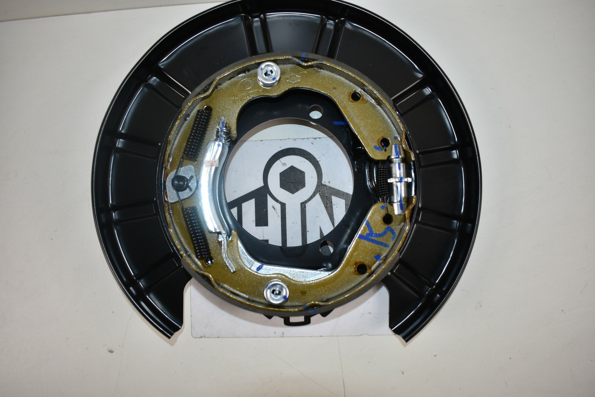 Щит заднего тормоза правый (в сборе) Hover 3507200-K00 Great Wall Safe — фото 7
