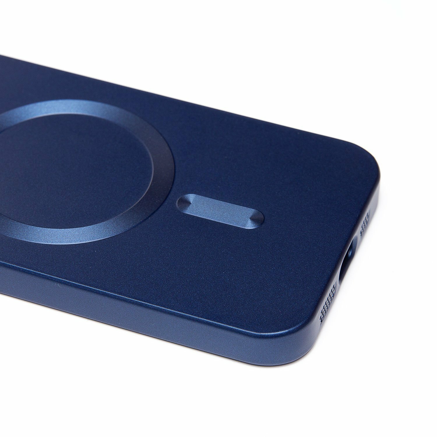 Чехол на iPhone 13 Pro / Айфон 13 Про с MagSafe, синий, матовый, с защитой камеры