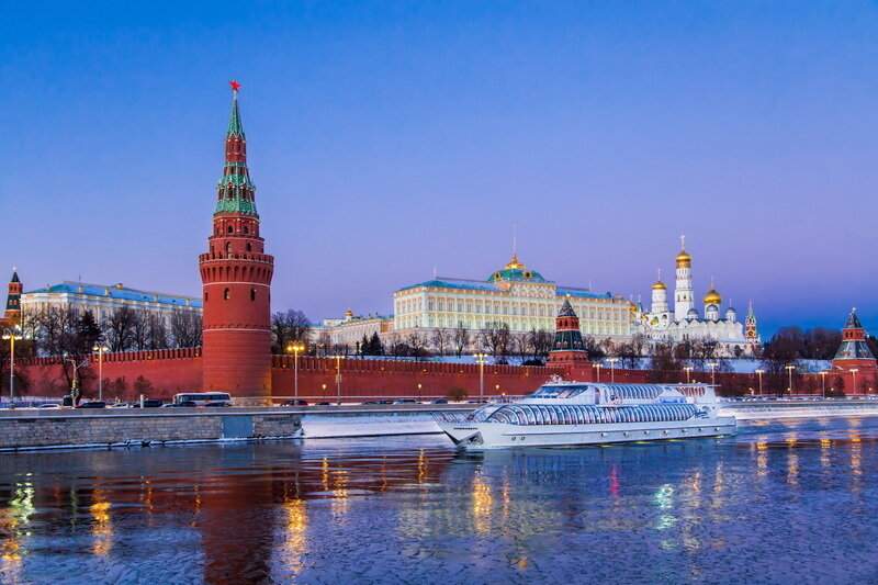 Подарочный сертификат «Круиз по Москве-реке на борту яхты Radisson» (2 часа 30 мин 1 человек)