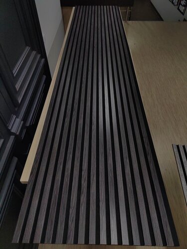 Изображение товара Реечная акустическая панель INDECO, 2750х600х19мм, ПЭТ/МДФ, черный/ясень дымчатый