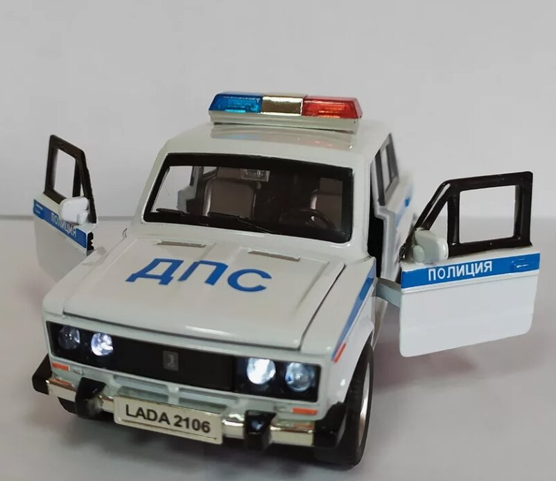 Игрушка машинка ВАЗ 2106 полиция Жигули металическая масштаб 1*32 с световыми и звуковыми эффектами — фото 1