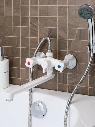 Изображение товара Смеситель для ванны, РМС PL4-140P, АБС-пластик, длинный поворотный излив, вентильное управление, гарантия