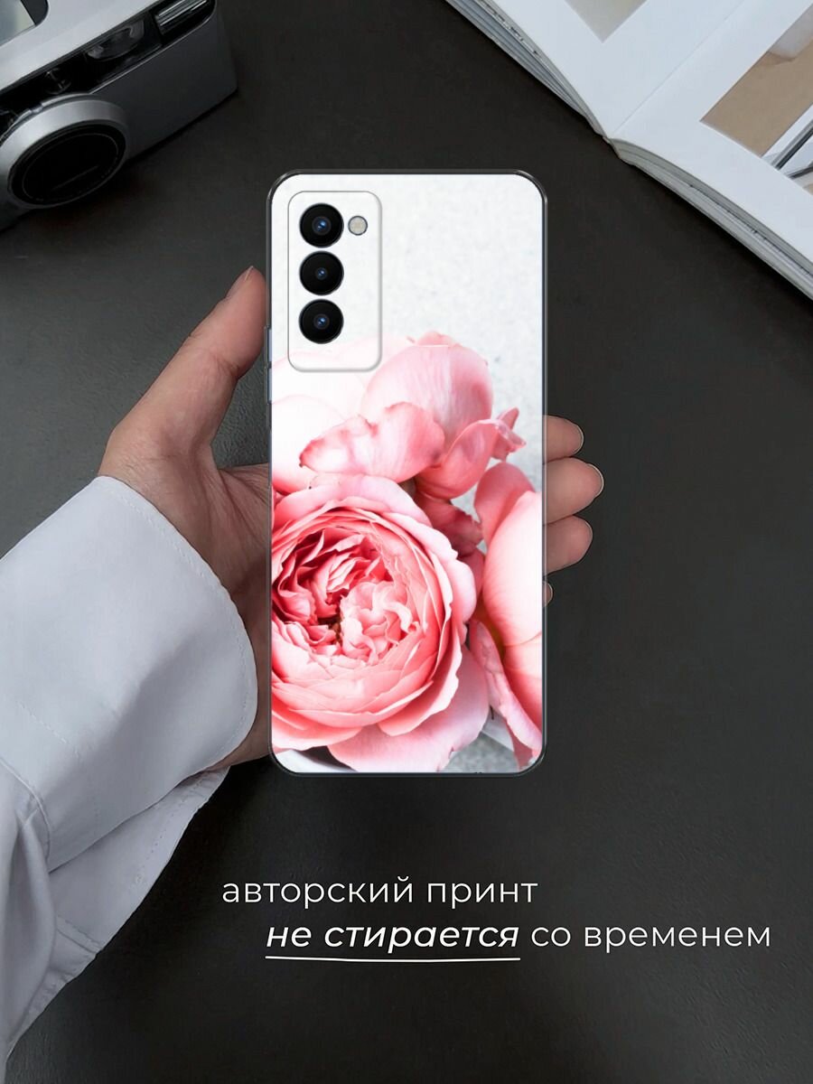 Чехол на Tecno Camon 18P / Техно Камон 18Р с принтом "Пионы на белом" — фото 1