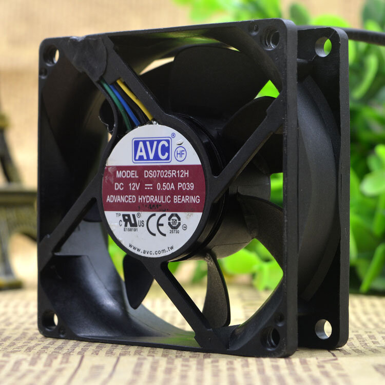 Оригинал AVC DS07025R12H 12V 0.50A 7CM 7025 4 wire connection chassis Вентилятор