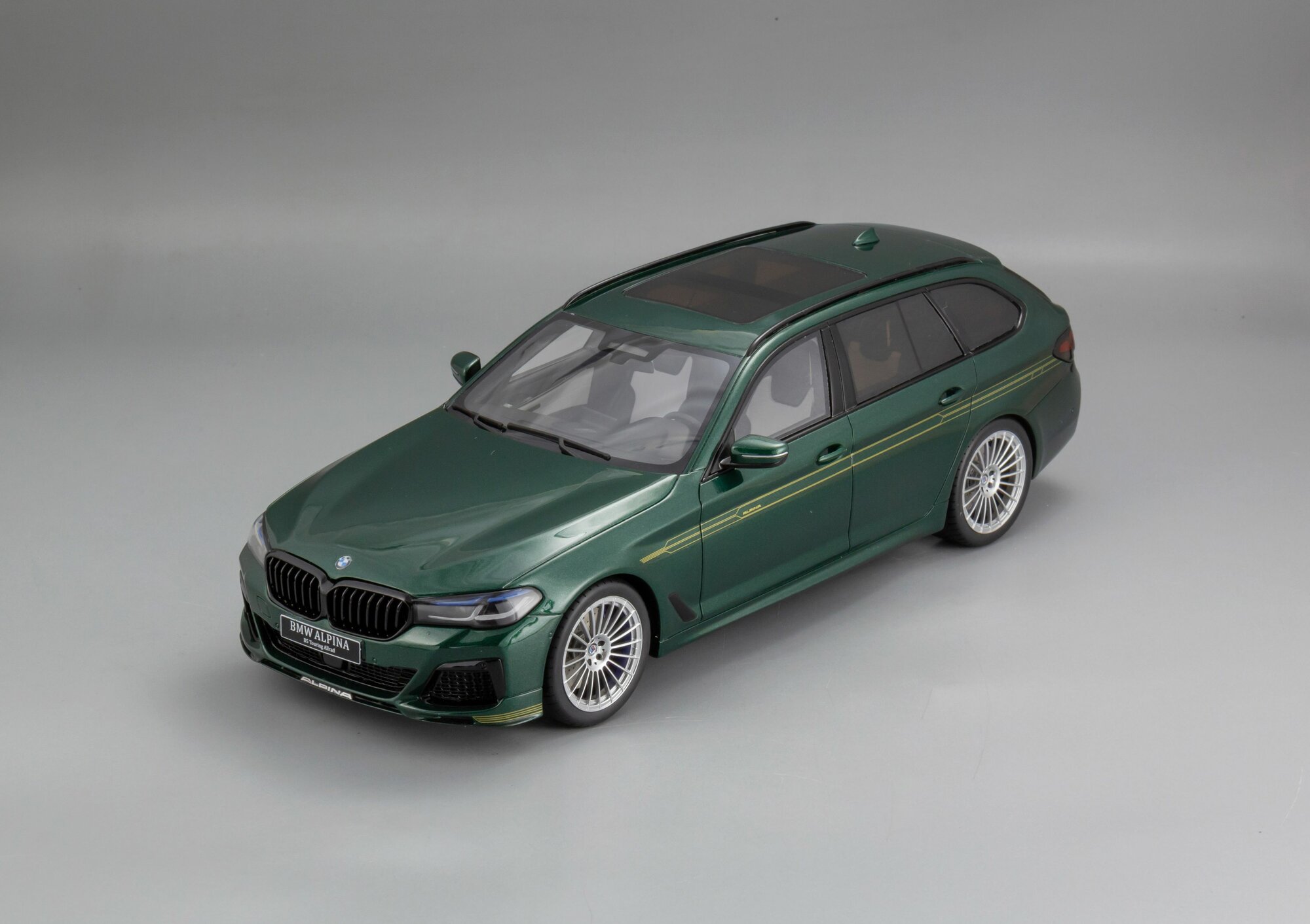 1:18 Alpina B5 Touring - 2023, Коллекционная масштабная модель от GT Spirit