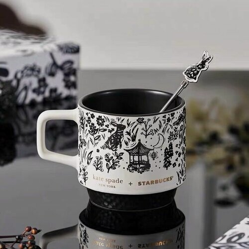 Изображение товара Кружка "Черно-белое Граффити" Starbucks, керамика, 414мл, с ложкой