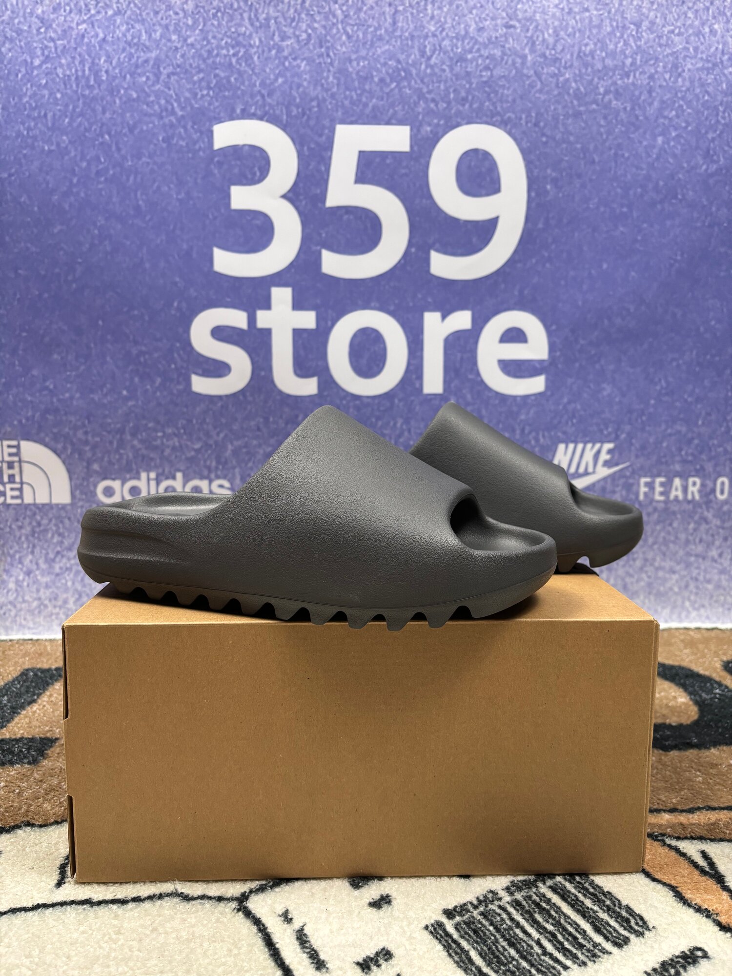 Шлёпанцы ADIDAS YEEZY ADIDAS ORIGINAL YEEZY SLIDE GRANITE, размер 40.5, серый