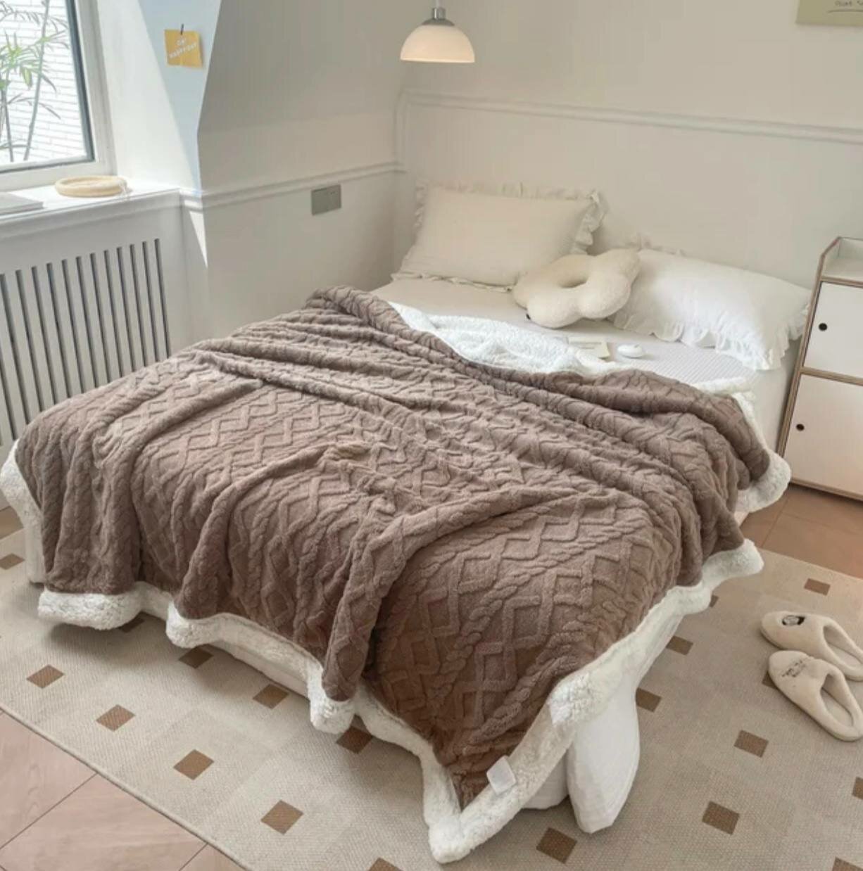 Плед/покрывало на кровать/диван 200х220 см шерстяной Велсофт Коричневый YZ