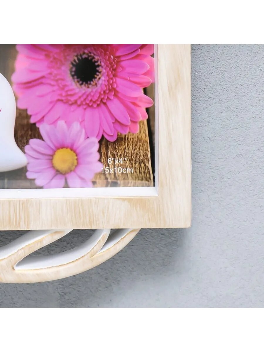 Стильная фоторамка с деревом для семейных снимков