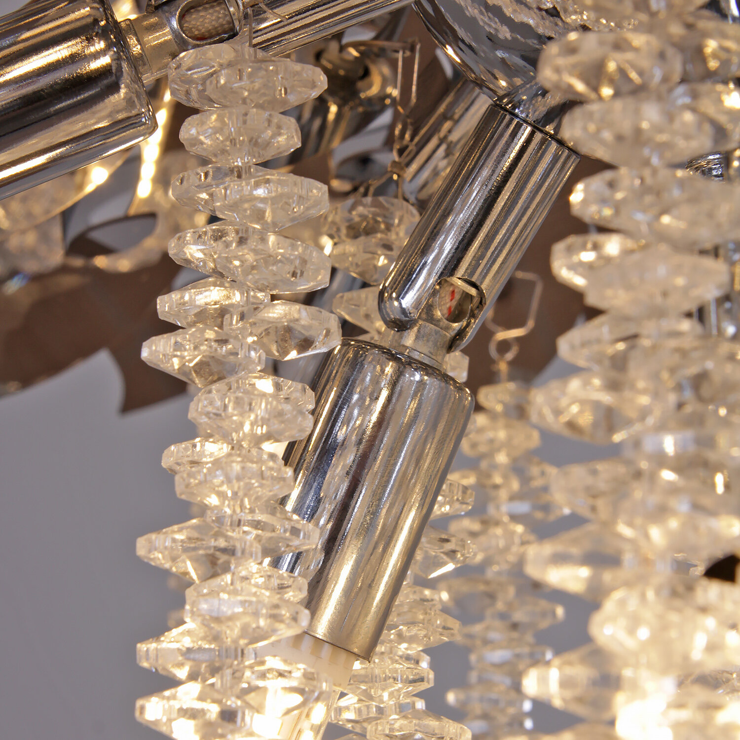 Люстра потолочная Reluce 01108-0.3-300 CR — фото 1