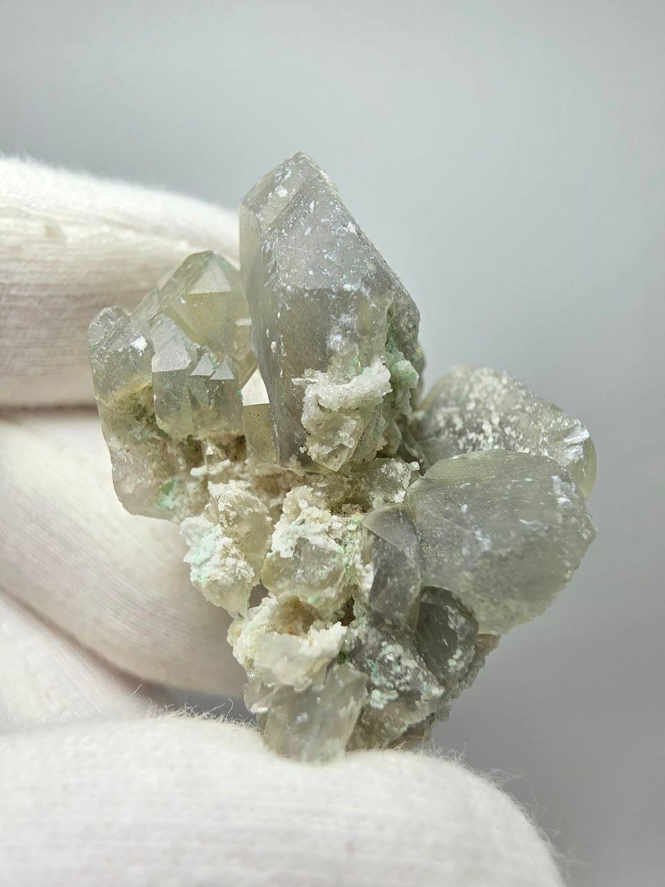 Кальцит с пиритом, 41 мм 13 г. — фото 1