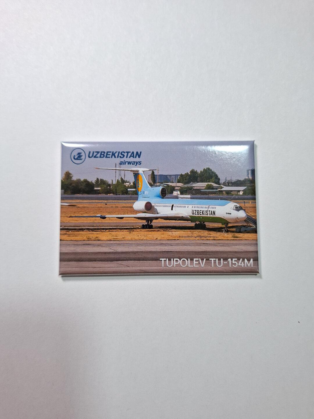 Фото магнит (авиасувенир), фото самолёта Туполев Ту-154М Uzbekistan Airways, размер 8x5 см