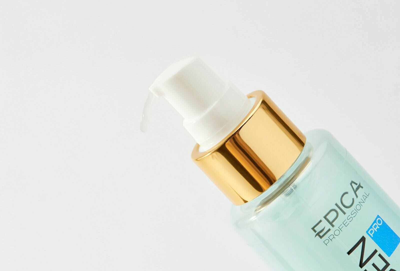 Увлажняющая и восстанавливающая сыворотка для волос Collagen PRO Epica - фото №11