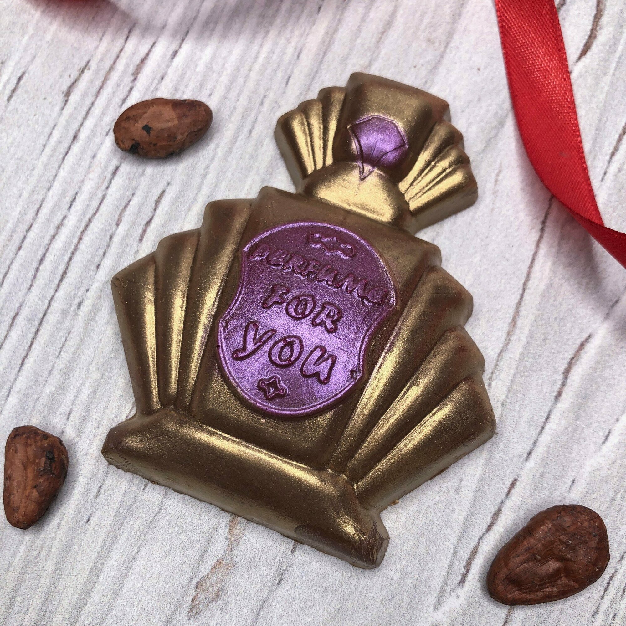 Шоколадная фигурка из бельгийского шоколада "Шоколадный набор "Женский" № 1 стандарт"