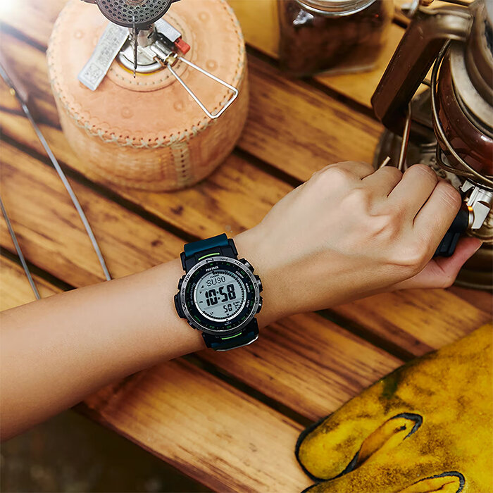 Наручные часы CASIO Pro Trek, серебряный, черный — фото 1