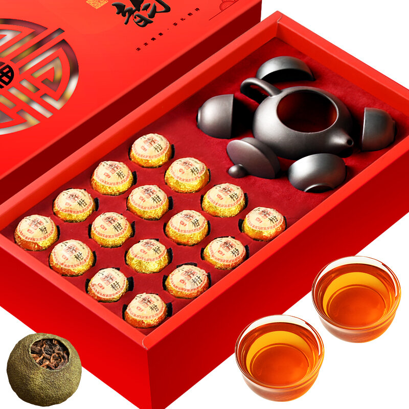 Подарочный набор черного чая Пу Эр Шу в мандарине с чайником и чашкам - фотография № 1