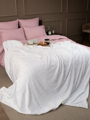 Плед TexRepublic серии Elite 150х200 см 1,5 спальный,покрывало велсофт, однотонный белый, мягкий, плюшевый