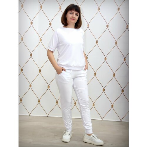 фото Костюм , размер 50, белый lucky day