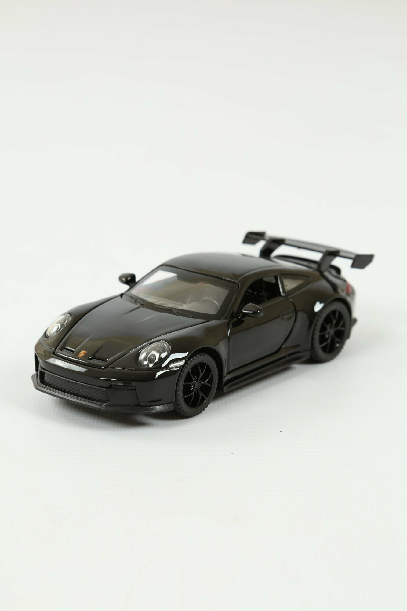 Коллекционная машина металлическая Porsche 911 GT2 черный
