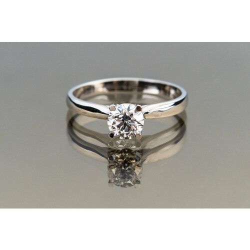 фото Кольцо помолвочное фамильные бриллианты кольцо золотое с единственным бриллиантом, белое золото, 585 проба, бриллиант, размер 16, белый