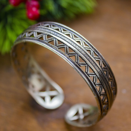 фото Славянский оберег, плетеный браслет craft fair russia