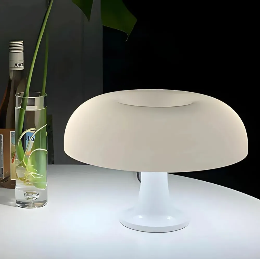 Лампа настольная Artemide "Nessino", LED, белая, с абажуром, E27, мощность 60 Вт