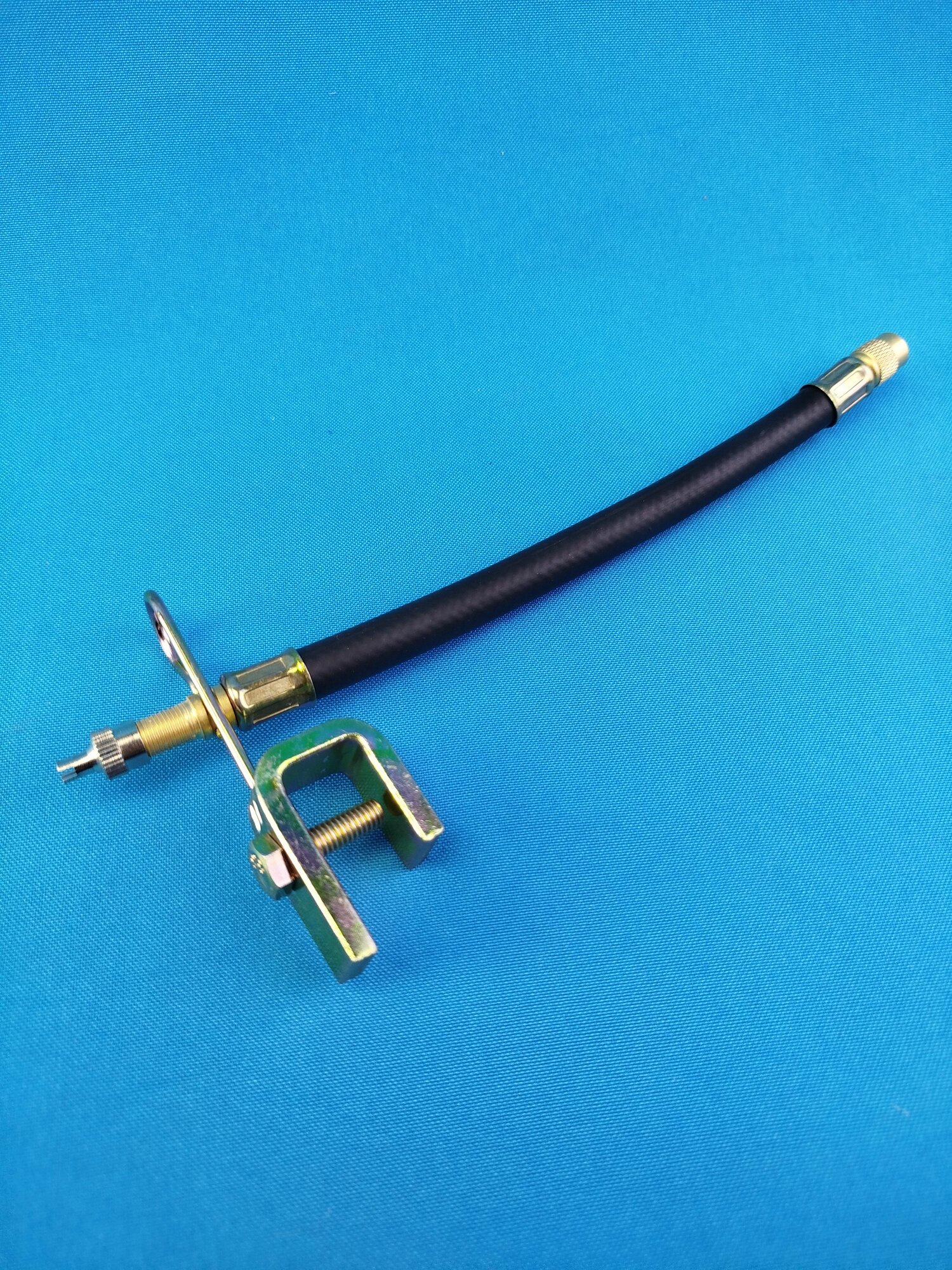 Удлинитель вентиля "AIRLINE" резиновый с крепежом