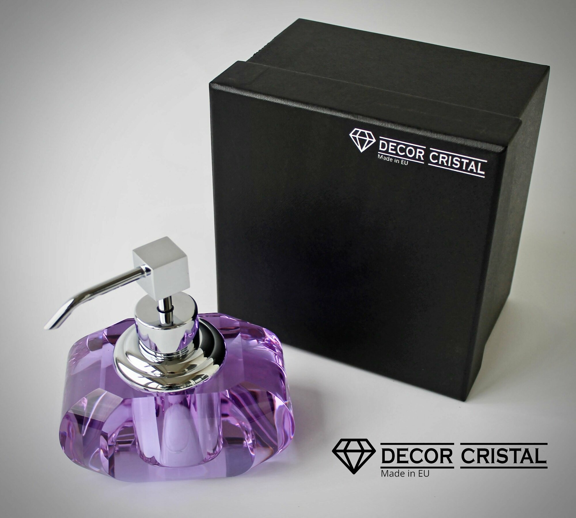 Дозатор диспенсер для жидкого мыла DECOR CRISTAL настольный цвет хрусталь фиолетовый / хром
