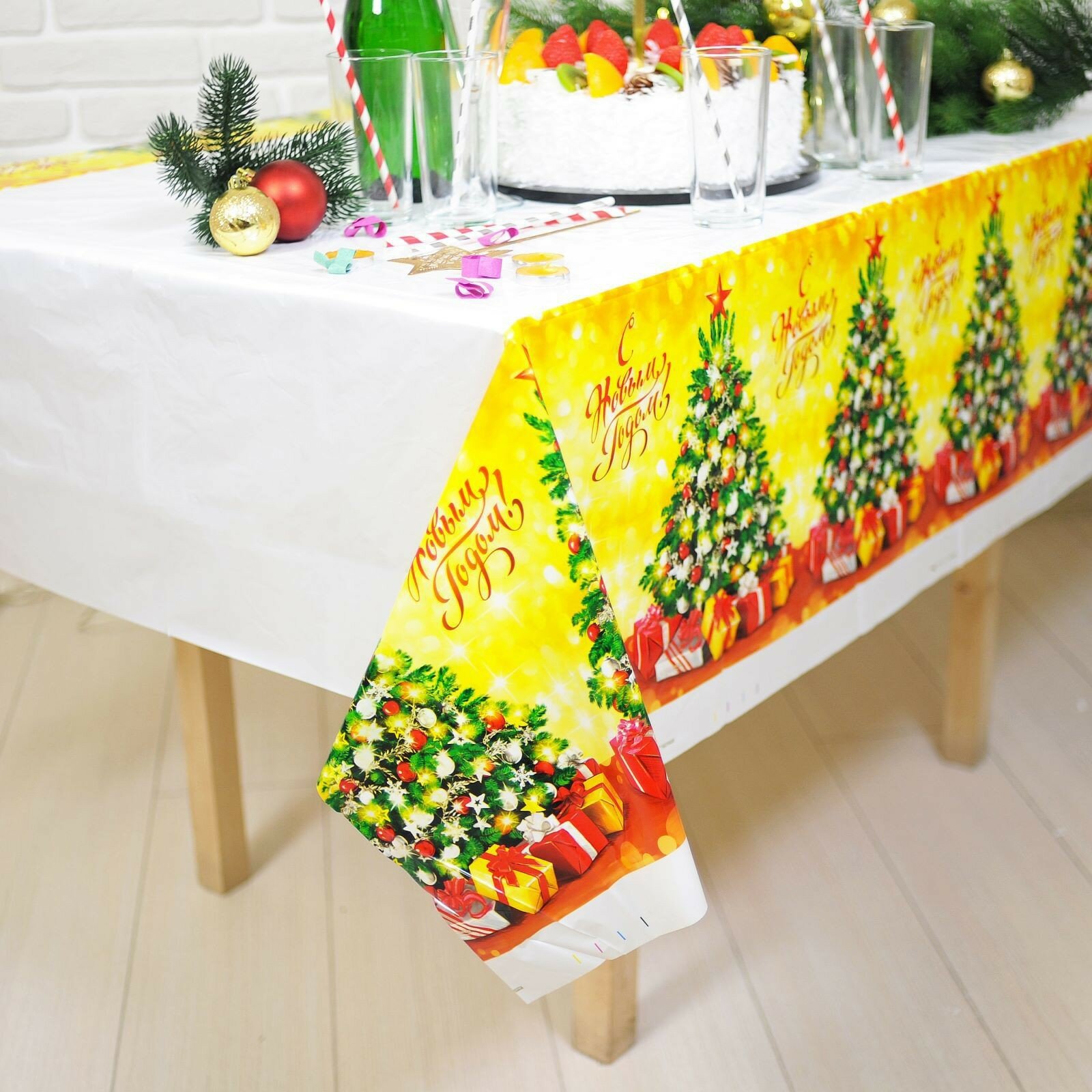 Скатерть Страна Карнавалия «С Новым годом» ПВХ 180x137 см
