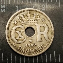 Дания 10 оре 1926. Монета с отверстием. XF