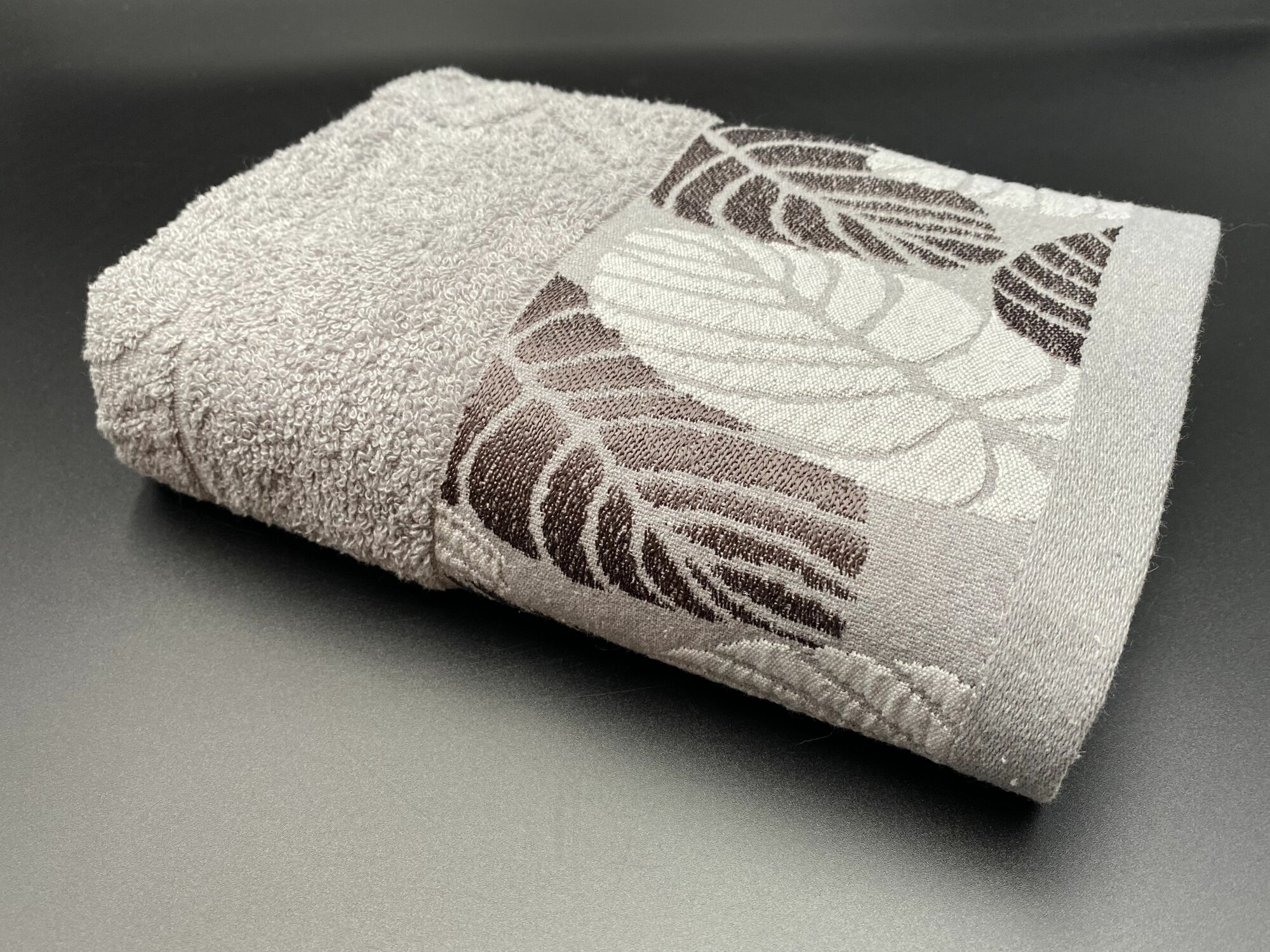 фото Полотенце Махровое банное, для ванны, для бассейна Листья папоротника 70*140 см Золотистое