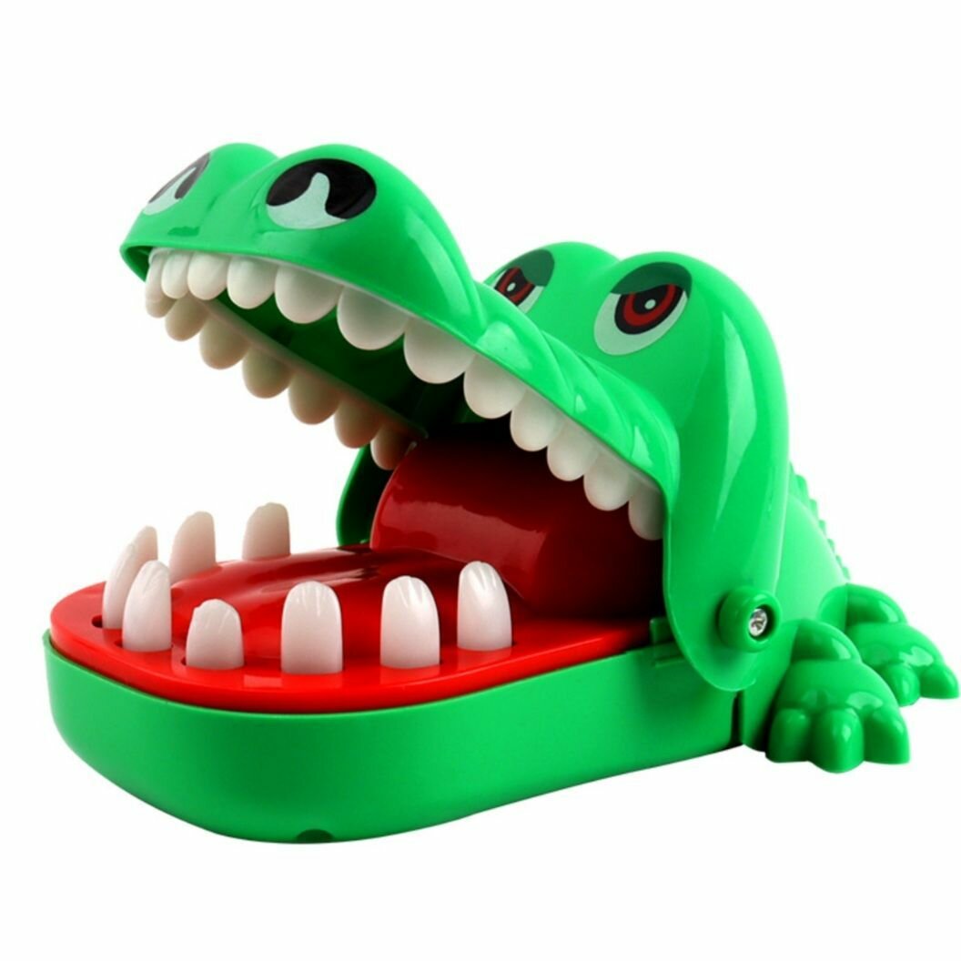Игрушка брелок Крокодил зубастый интерактивный кусает за пальцы