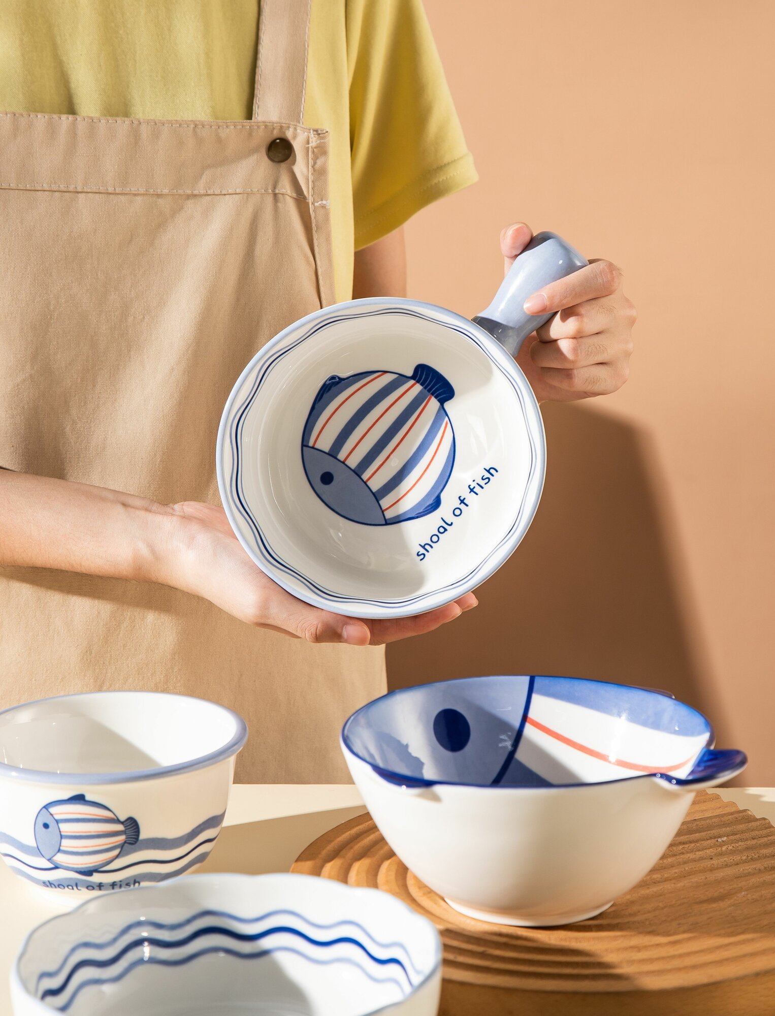 "Синий полосатик" Салатник фарфоровый 600мл, д14,7см, h5,3см, отводка, с ручкой (длина 20см), белый