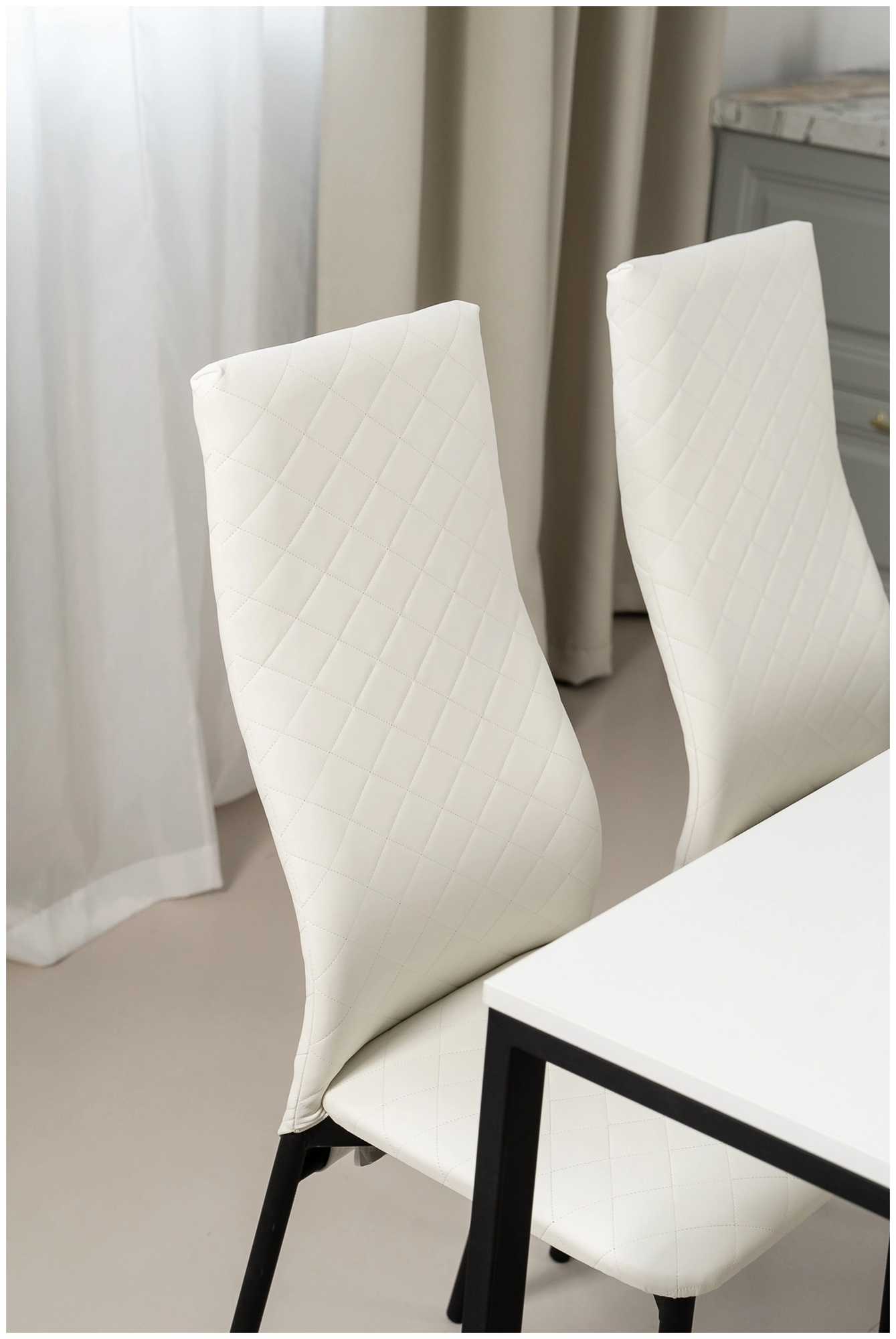 Обеденная группа белая, Стол и 4 стула, стол белый 120х60х75, стулья белые искусственная кожа 4 шт.