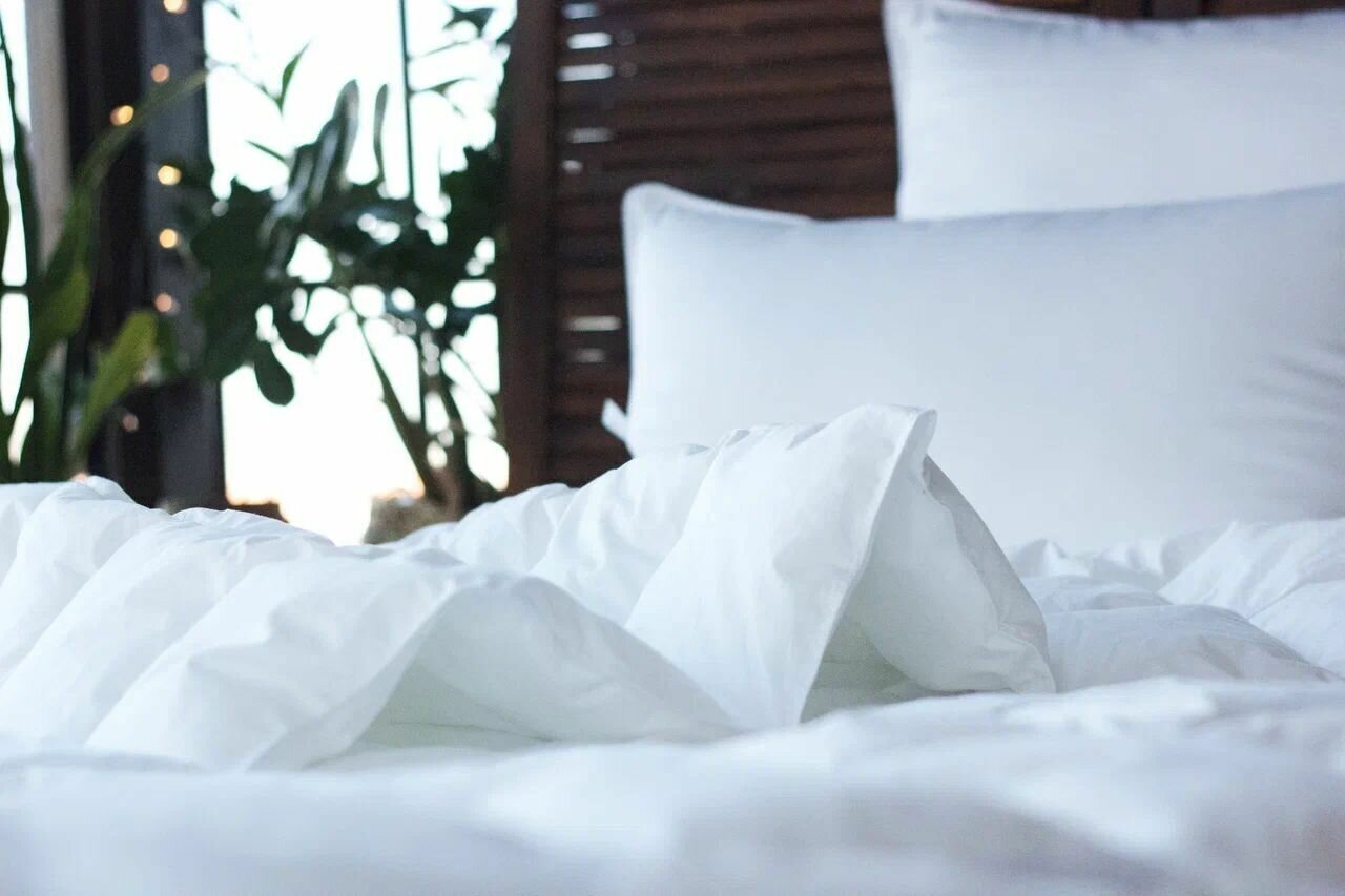 Одеяло 2- спальное SwanLake в тике, 205х172 см, зимнее, с наполнителем микроволокно, самсон - фотография № 4