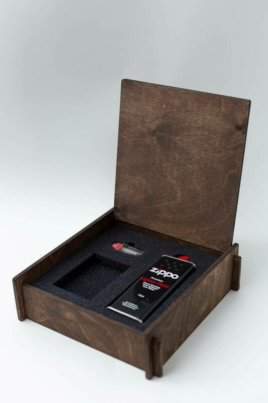 Подарочный набор для мужчин с топливом 125 мл + кремнии в деревянной коробке
