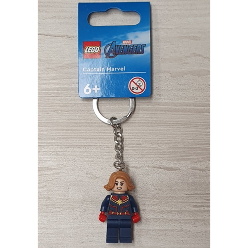 Брелок LEGO серия Marvel Avengers - персонаж Капитан Марвел, синий минифигурка человек паук marvel марвел 5 см в высоту 10 деталей